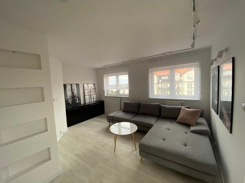 3 Pokojowy Nowoczesny Apartament Z Widokiem Na Jeziorak Apartment Ilawa Bagian luar foto